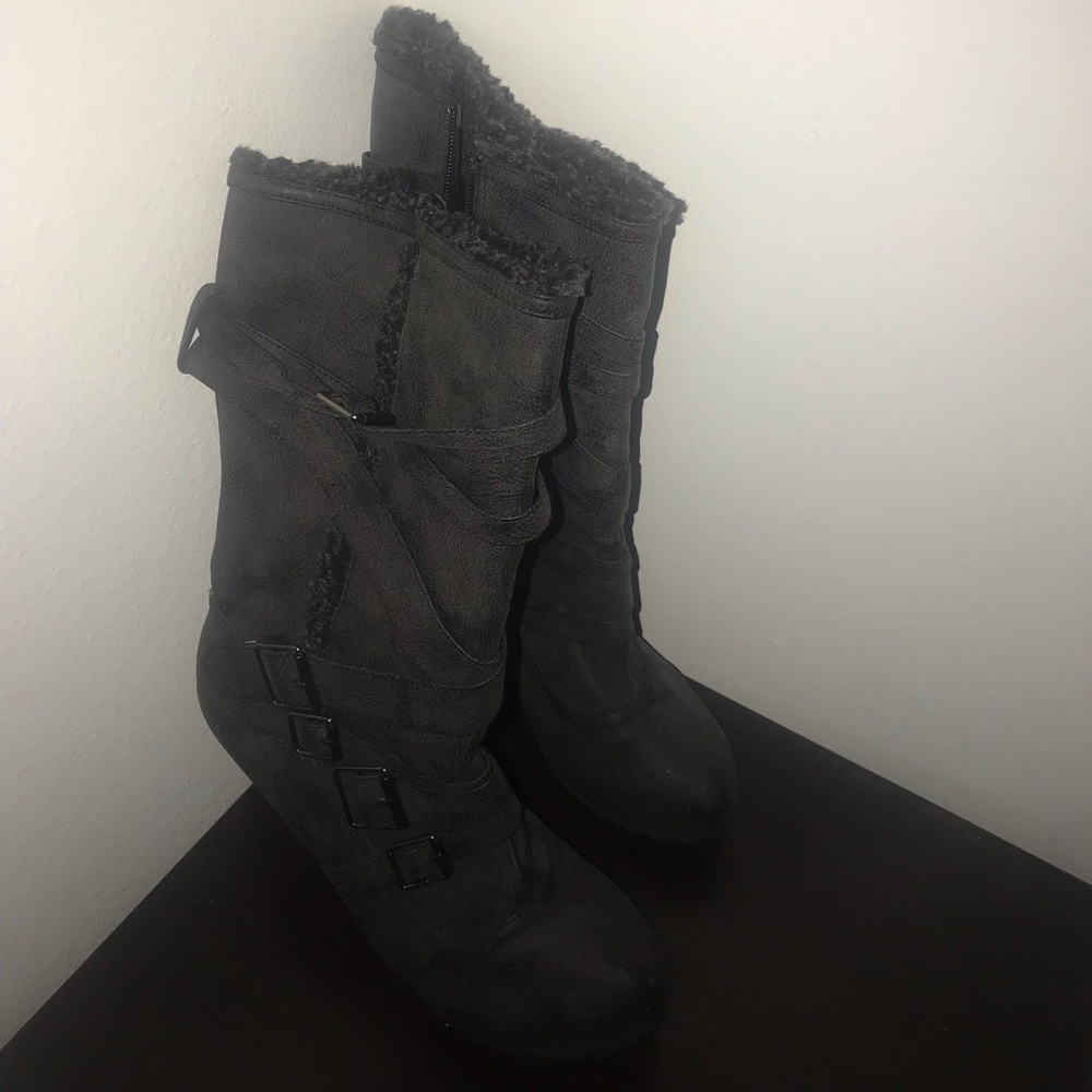 Grey strapped heels